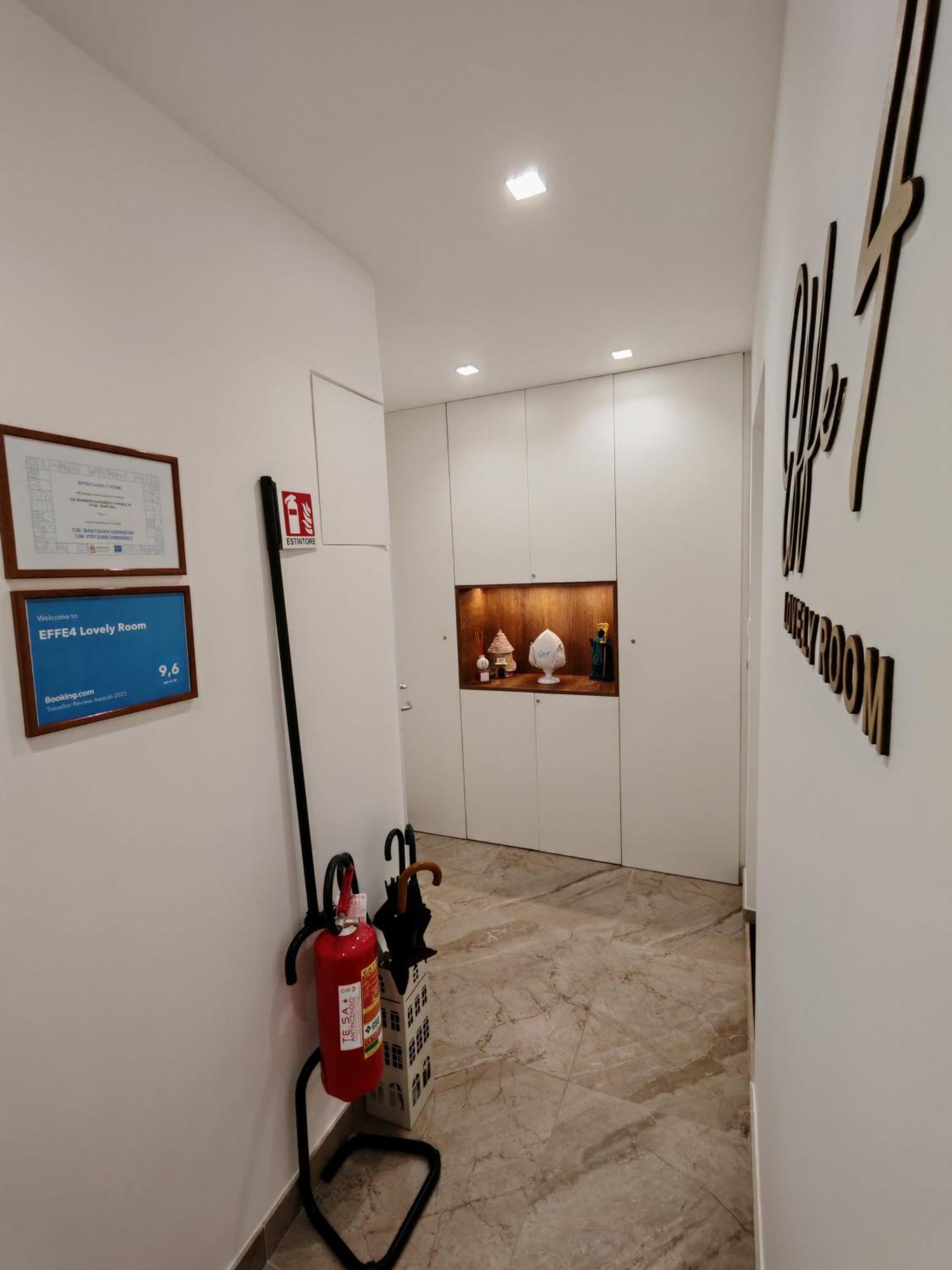Effe4 Lovely Room Bari Zimmer foto