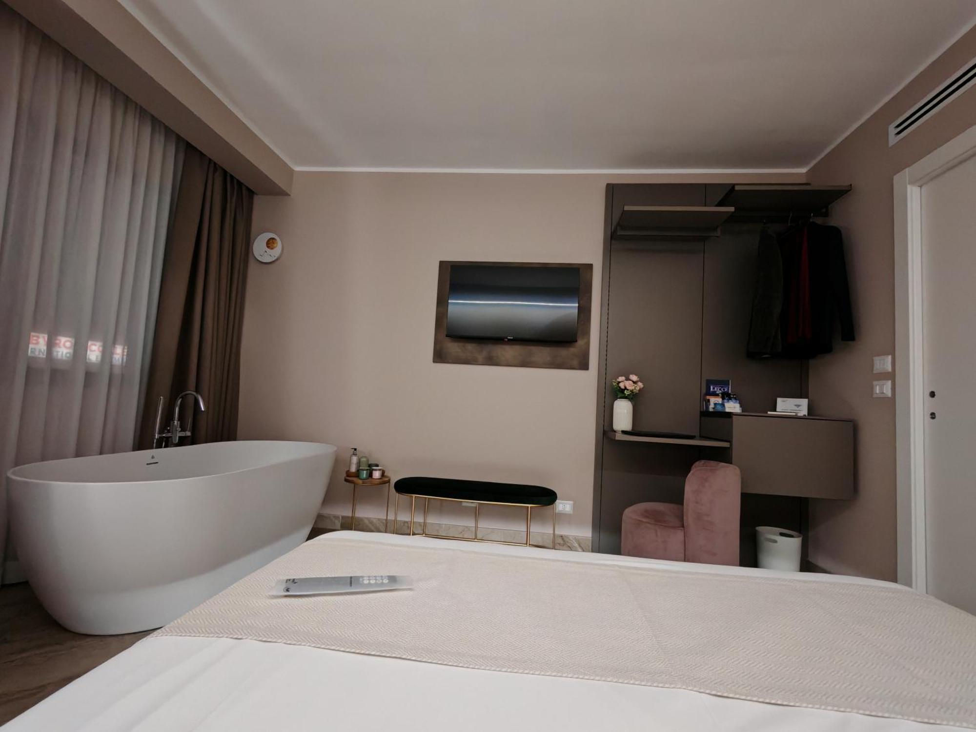 Effe4 Lovely Room Bari Zimmer foto