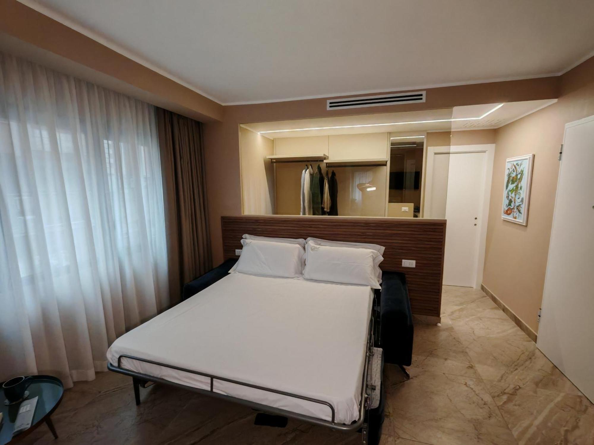 Effe4 Lovely Room Bari Zimmer foto